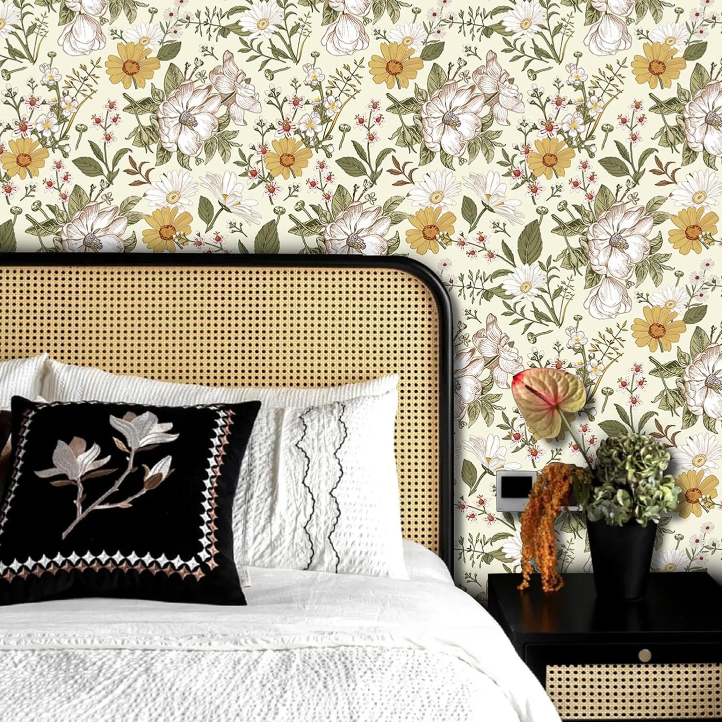 Abyssaly Floral Peel and Stick Wallpaper 17.7" x 118" Self-Adhesive Removable Vintage Beige Flower Wall Paper Contact Paper for Bedroom Kitchen