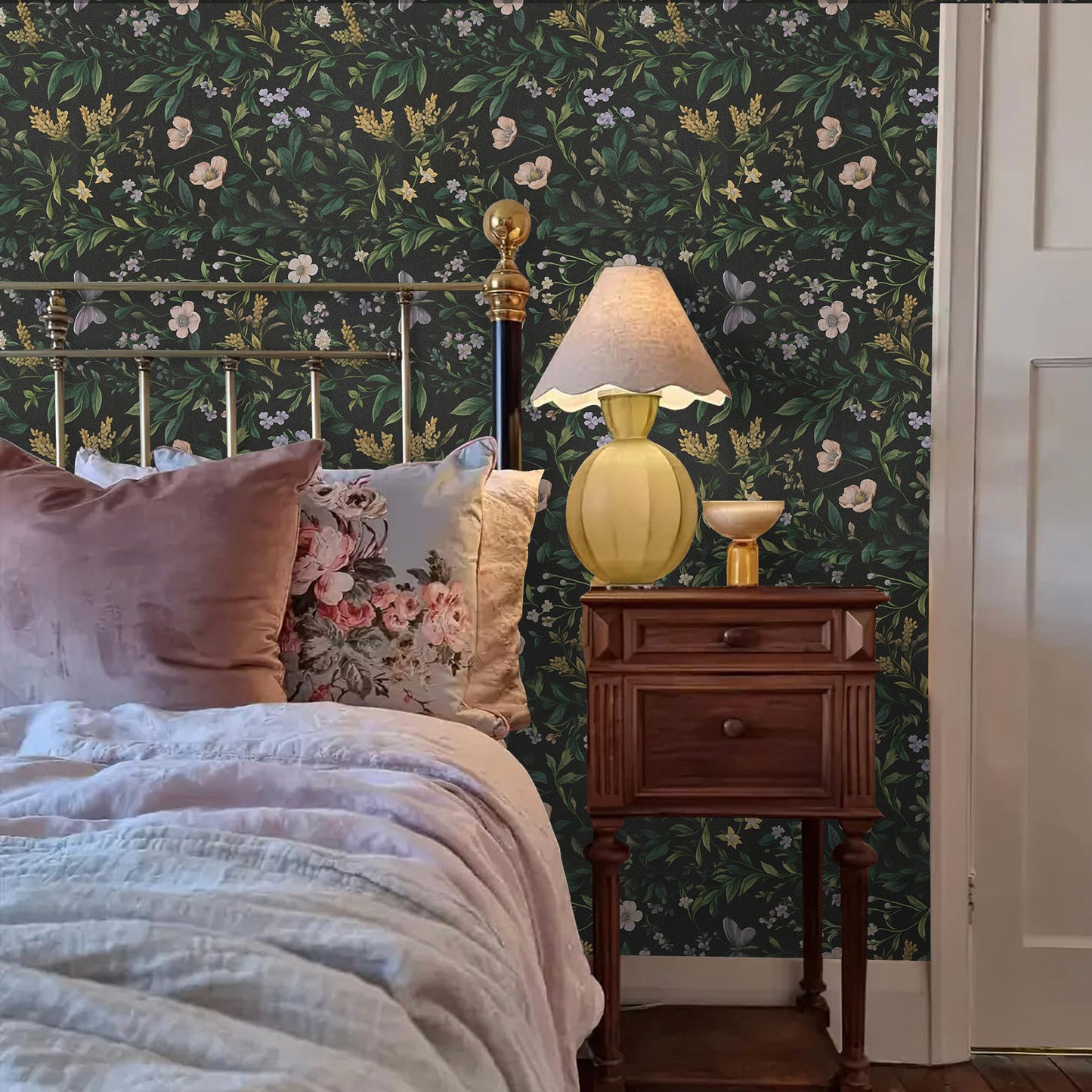 Abyssaly Floral Peel and Stick Wallpaper Self Adhesive Removable Flower Wall Paper 17.3"× 118" / 1 Roll Green Vintage Vinly Contact Paper Waterproof