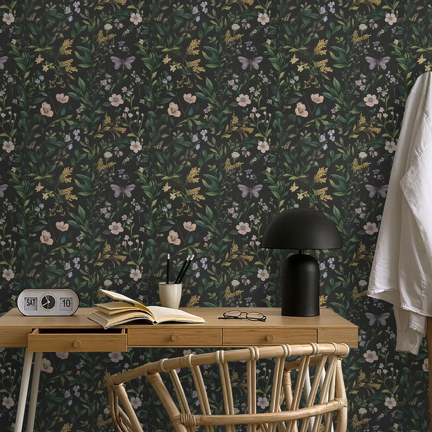 Abyssaly Floral Peel and Stick Wallpaper Self Adhesive Removable Flower Wall Paper 17.3"× 118" / 1 Roll Green Vintage Vinly Contact Paper Waterproof