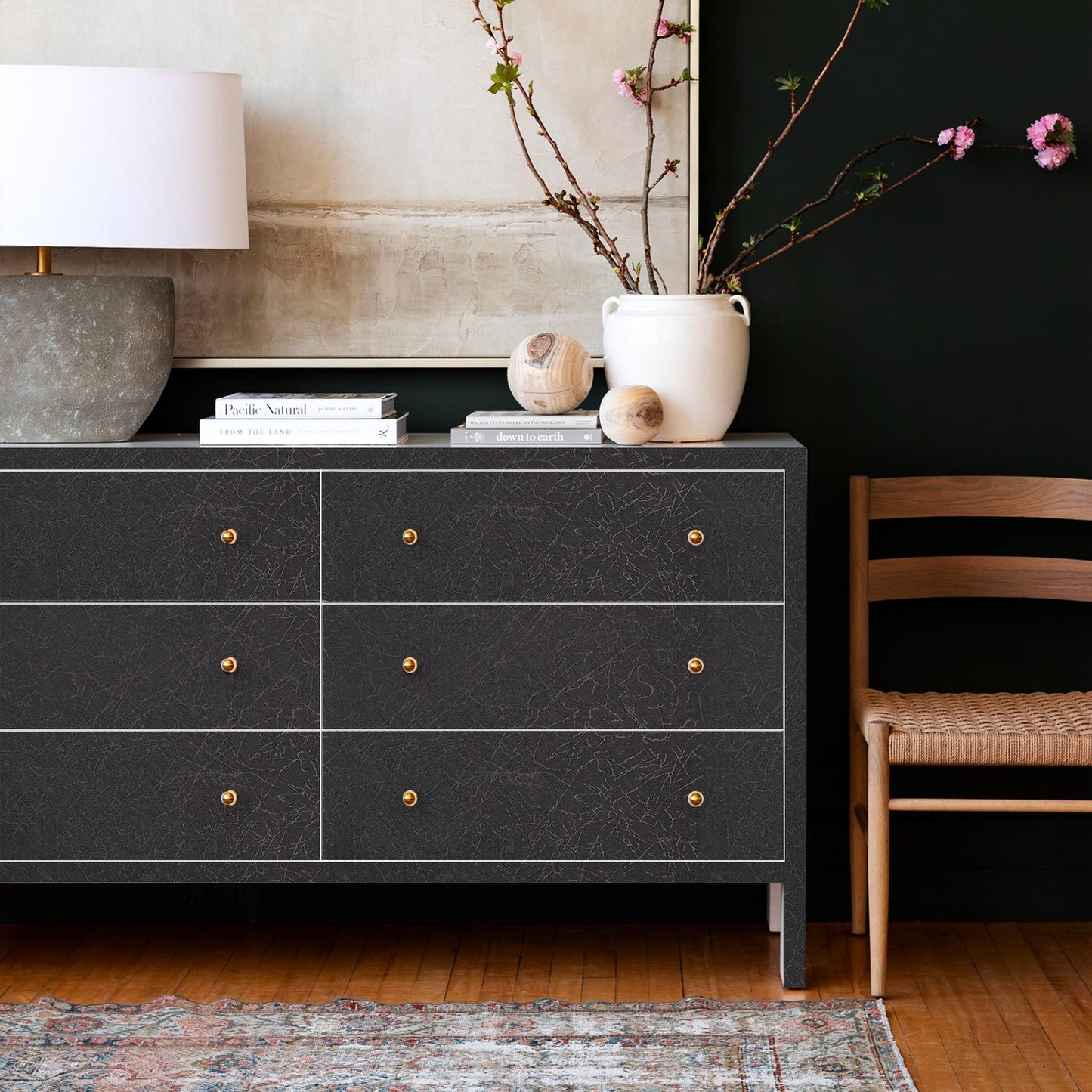 UMIGGEE 35.4" x 196.8" Black Silk Wallpaper Peel and Stick Wallpaper Embossed Self Adhesive Textured Wallpaper Kitchen Counter Top Contact Paper Home Decor Wall Covering Old Furniturn Renovation