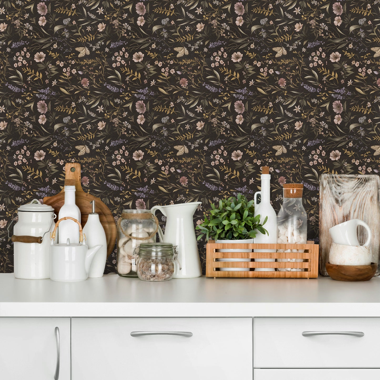 UMIGGEE Floral Wallpaper Peel and Stick Wallpaper Self Adhesive Black Wall Paper Contact Paper 17.3-in x 118-in Home Decor Wall Covering Old Furniture Renovation