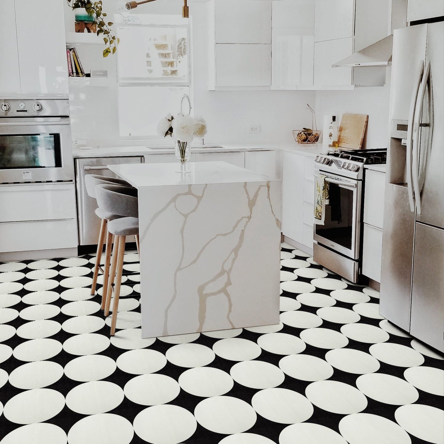 UMIGGEE Peel and Stick Floor Tile 11.8"x11.8"x1.0mm (20-pcs) White Semi-circul Vinyl Flooring Tile Self Adhesive Leathers Look Flooring Tile Home Decor for Kitchen Living Room (Cover 19.3 sq. ft.)