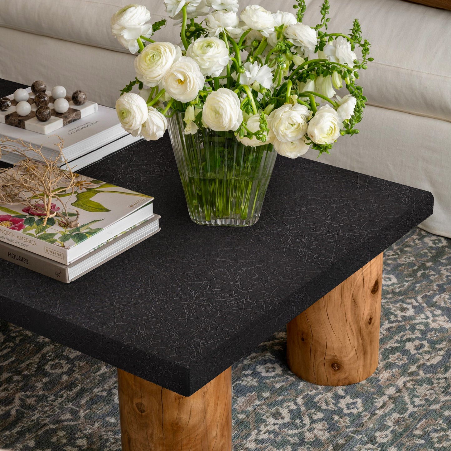 UMIGGEE 35.4" x 196.8" Black Silk Wallpaper Peel and Stick Wallpaper Embossed Self Adhesive Textured Wallpaper Kitchen Counter Top Contact Paper Home Decor Wall Covering Old Furniturn Renovation