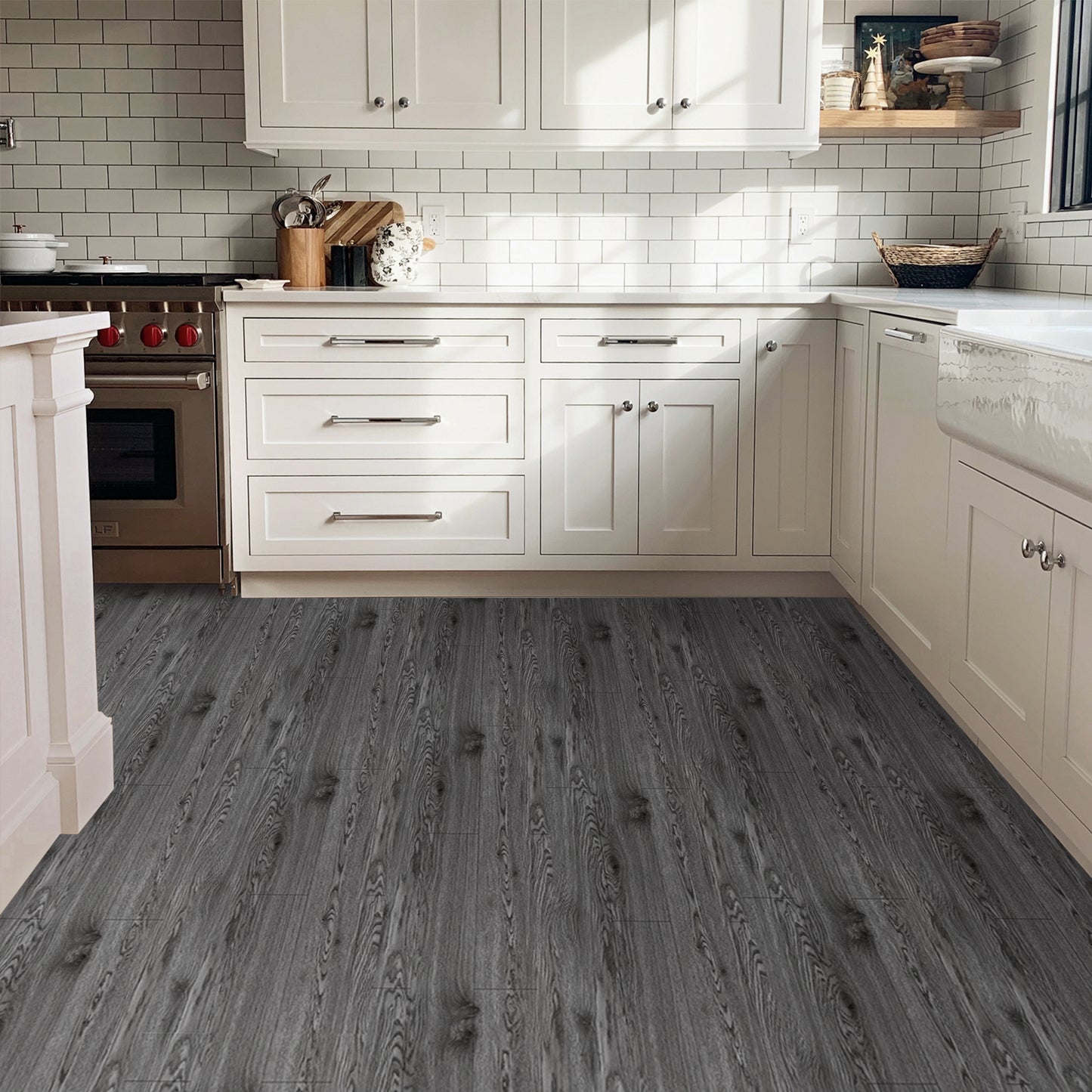 UMIGGEE Gray Peel and Stick Vinyl Flooring Roll 23.6-in x 196-in/31 Sq.Ft Thicken Self-Adhesive Vinyl Wood Grain Floor Wear-Resistant Easy DIY Install Home Decor